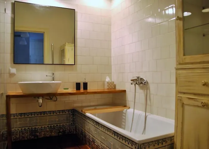 Center Baixa - 3 Bedrooms *